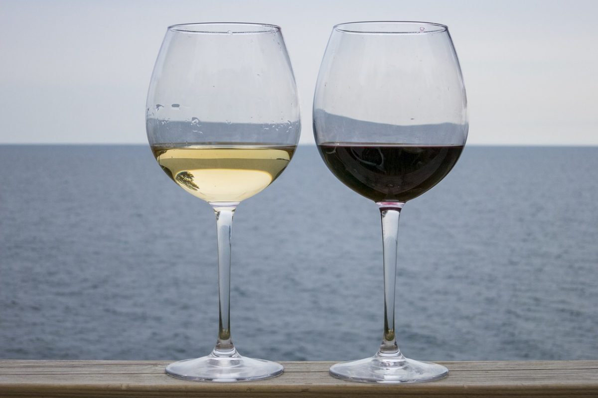 white wine, red wine